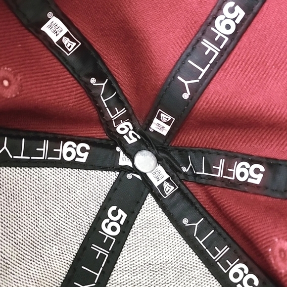 ⭐️3/ $30⭐️ Toronto Blue Jays New Era 59Fifty Ball Cap Burgundy Tan Size 7.5 - Picture 12 of 14